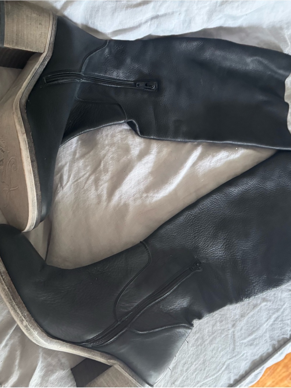 Free people black essential slouch boots. Leather - Picture 5 of 5